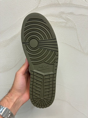 Travis Scott x Air Jordan 1 Olive