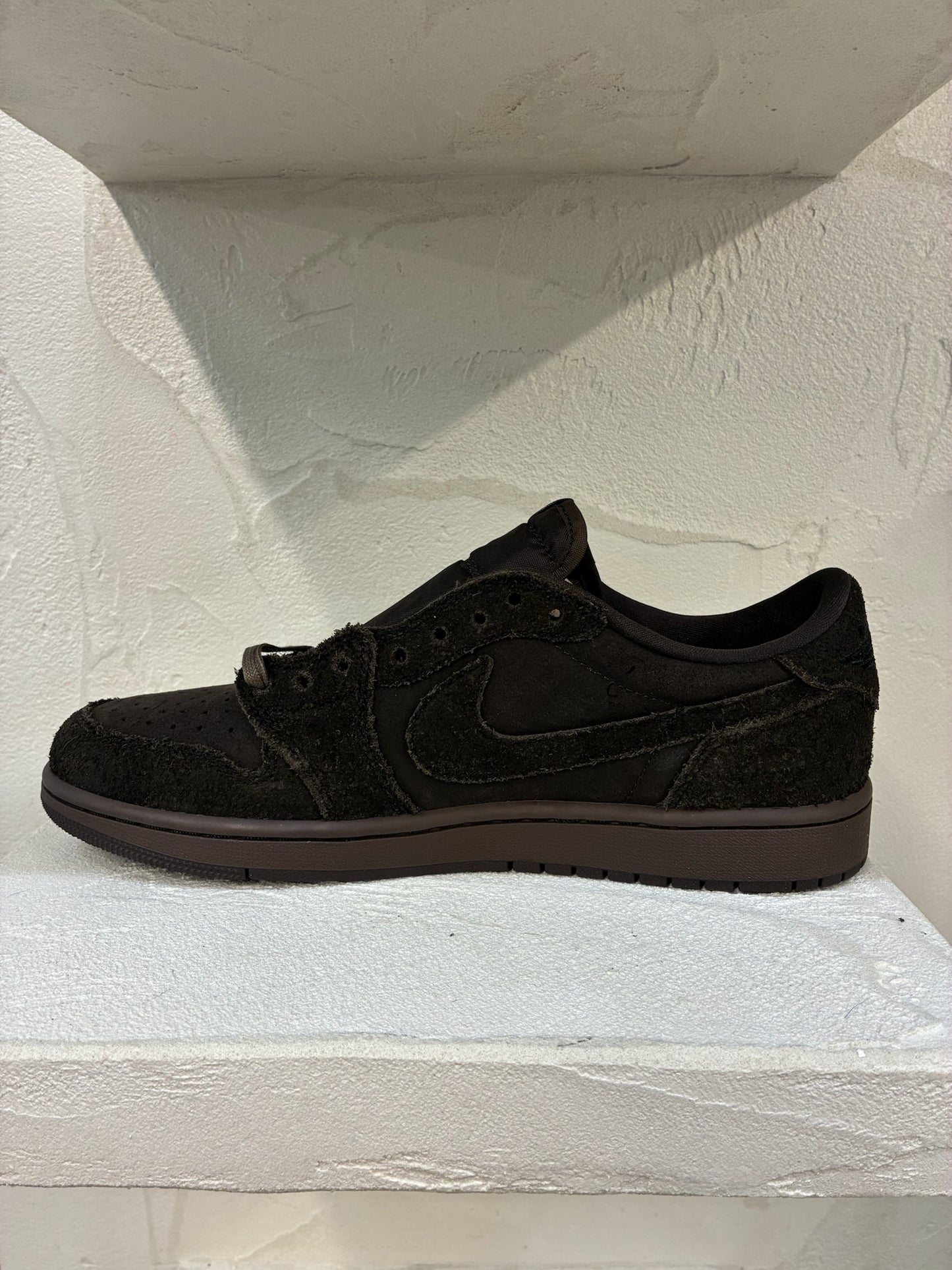 Travis Scott x Air Jordan 1 Dark Mocha