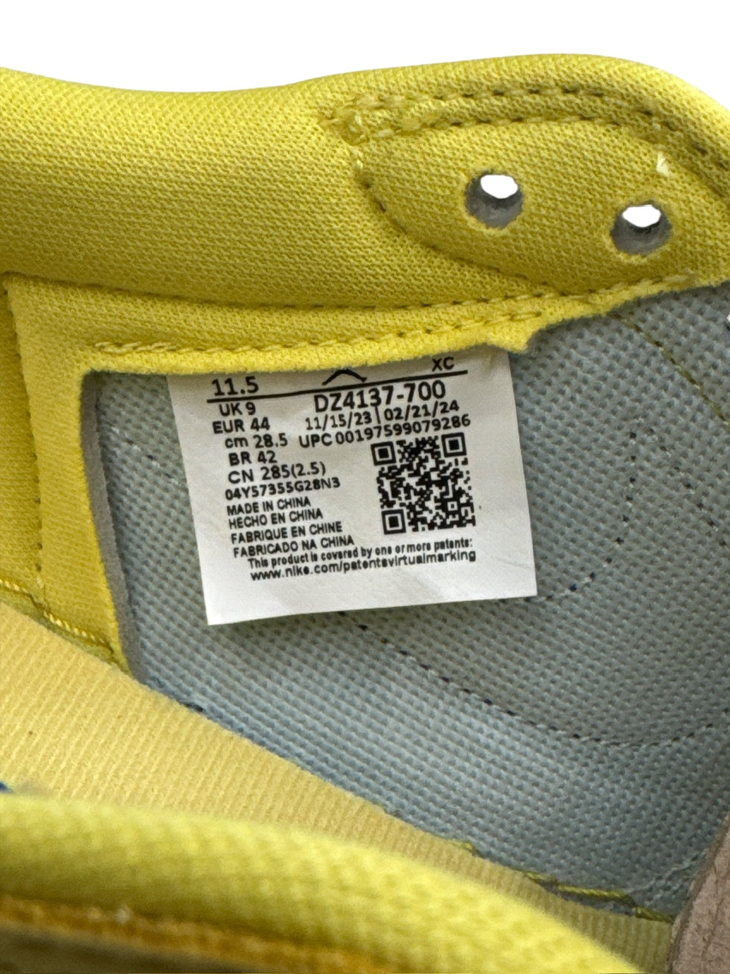Nike Air Jordan 1 Retro Low OG SP Travis Scott Canary