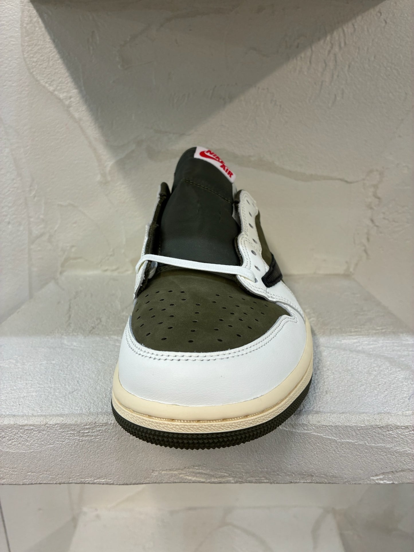 Travis Scott x Air Jordan 1 Olive