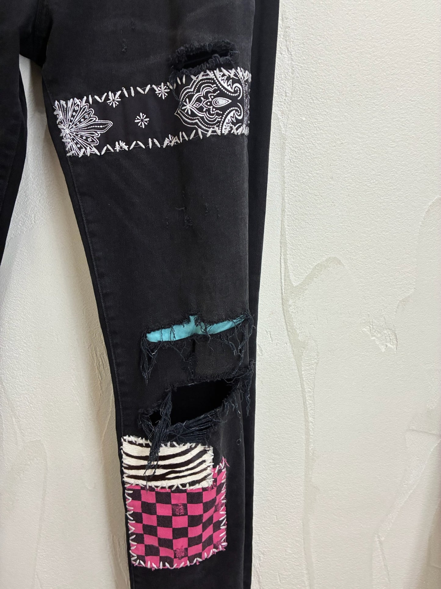 Amiri Men Denim with Patch Black
