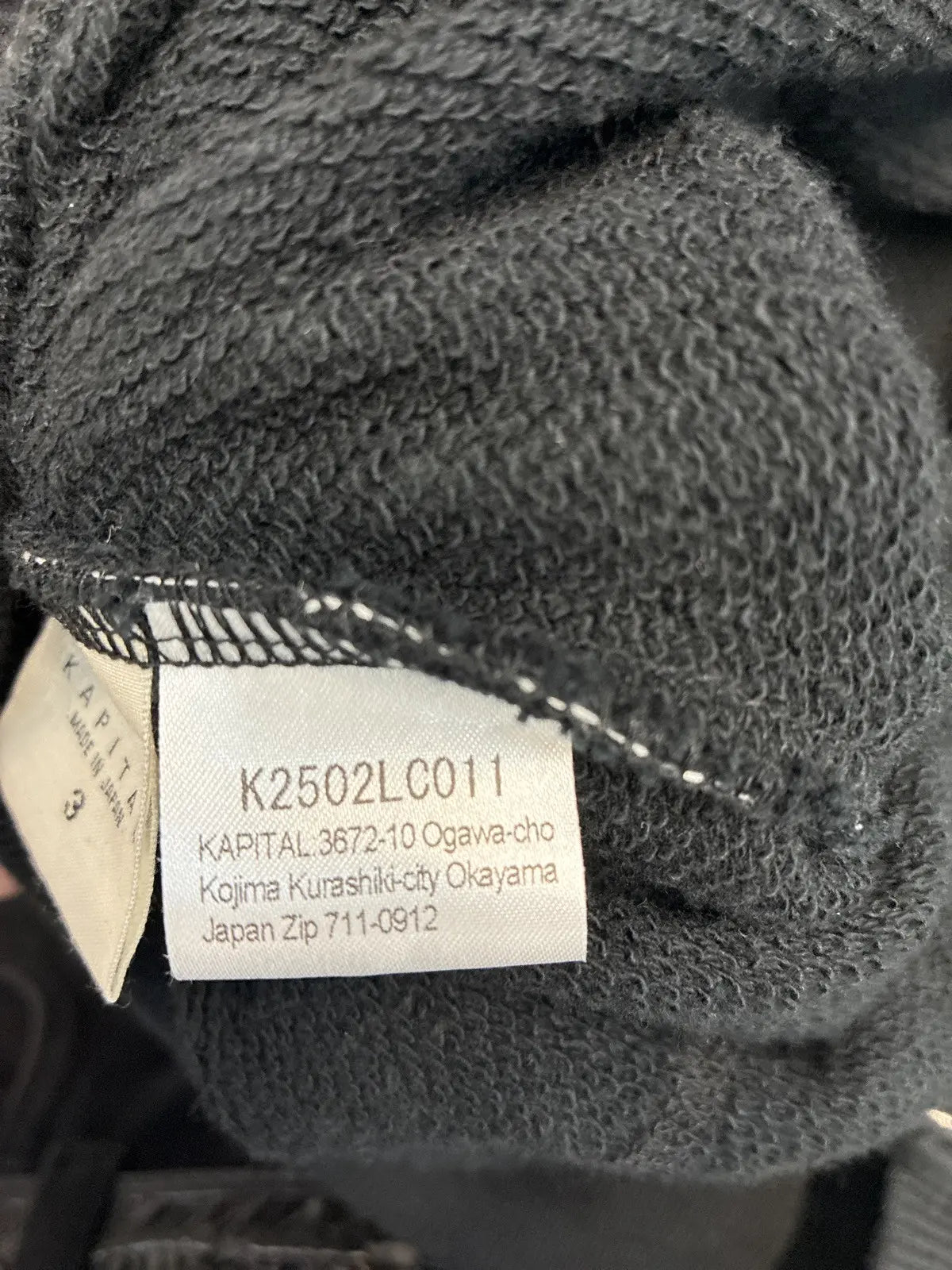 Kapital Peckish Rainbow Black
