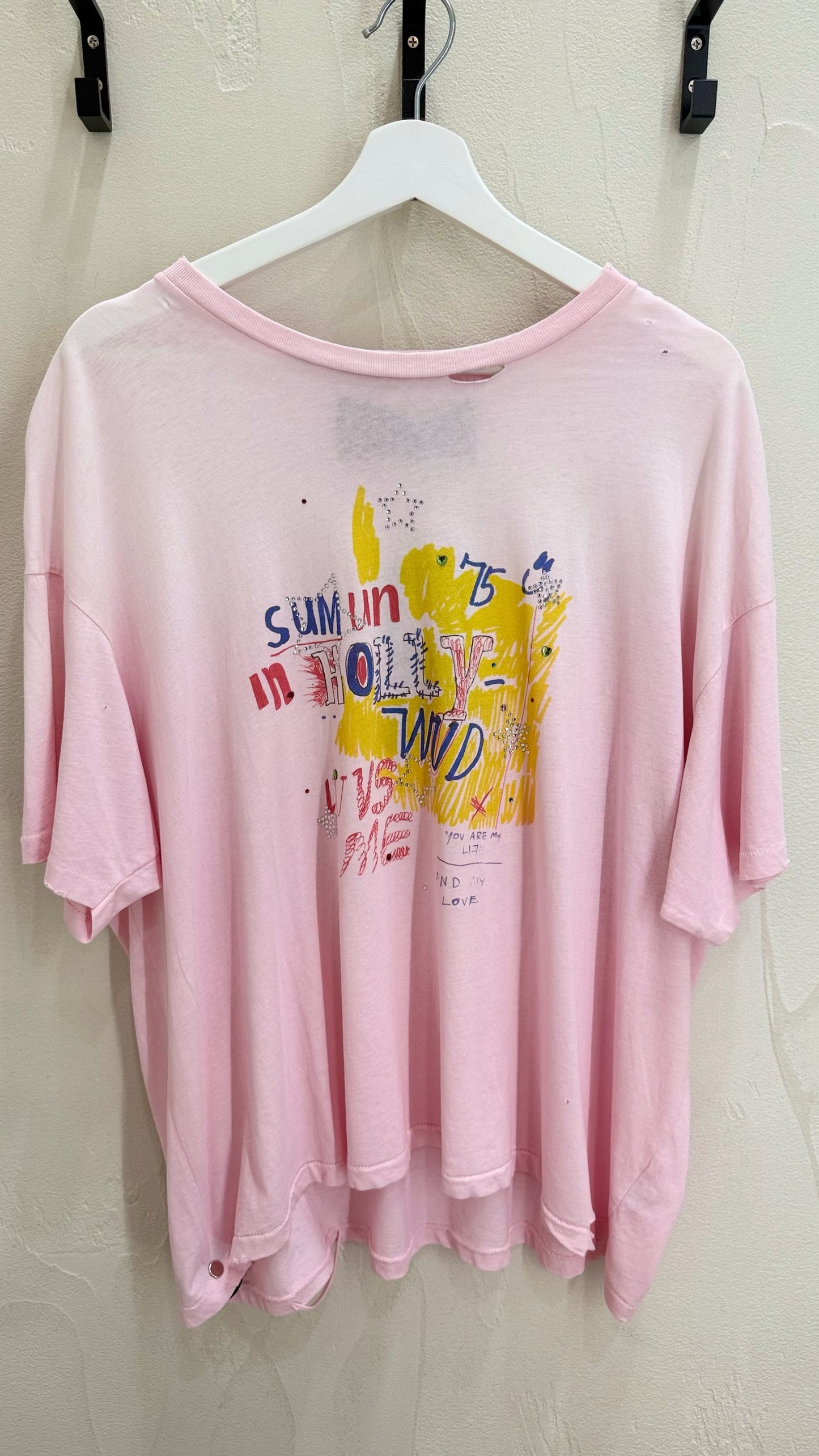 Paly Hollywood Sum 1 In Hollywood Luvs Me T-Shirt