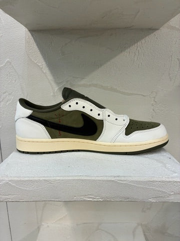 Travis Scott x Air Jordan 1 Olive