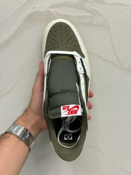 Travis Scott x Air Jordan 1 Olive