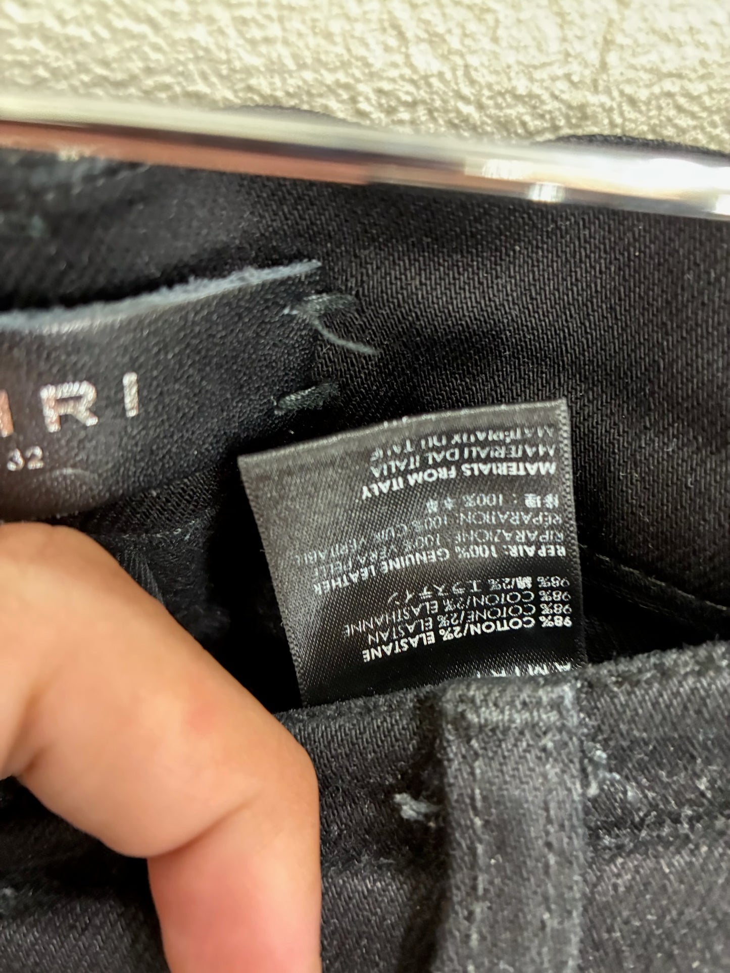 Amiri Distressed Denim Jeans Black