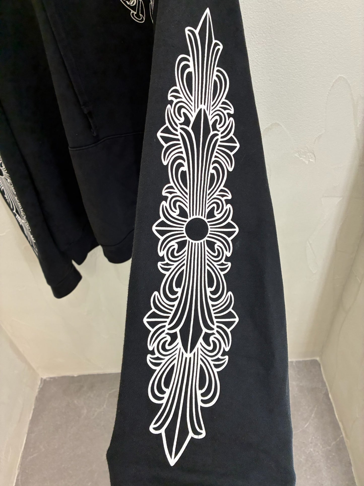 Chrome Hearts Horseshoe Floral Cross Sleeve Hoodie 'Black'