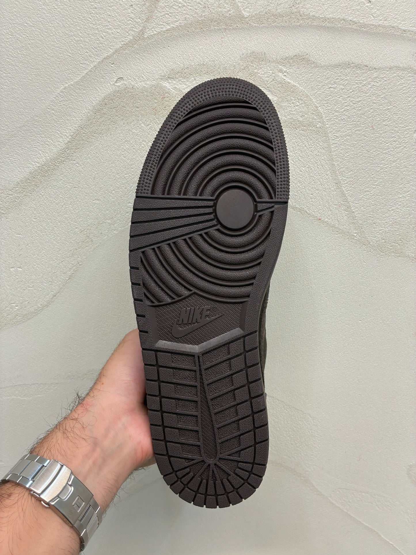 Travis Scott x Air Jordan 1 Dark Mocha