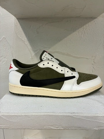 Travis Scott x Air Jordan 1 Olive
