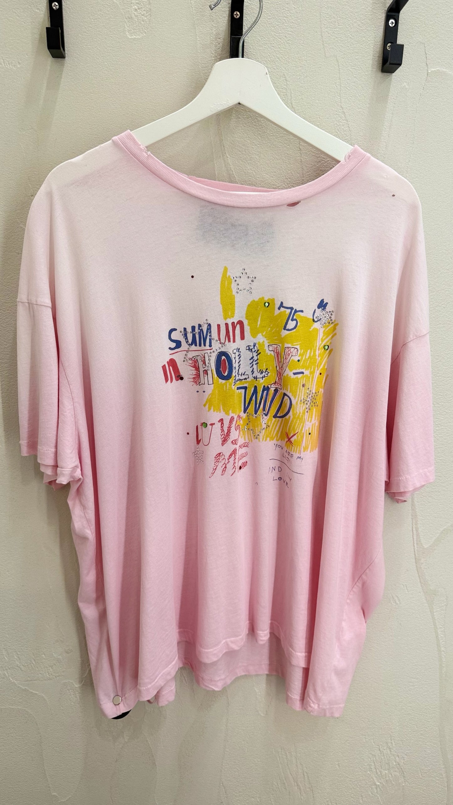 Paly Hollywood Sum 1 In Hollywood Luvs Me T-Shirt