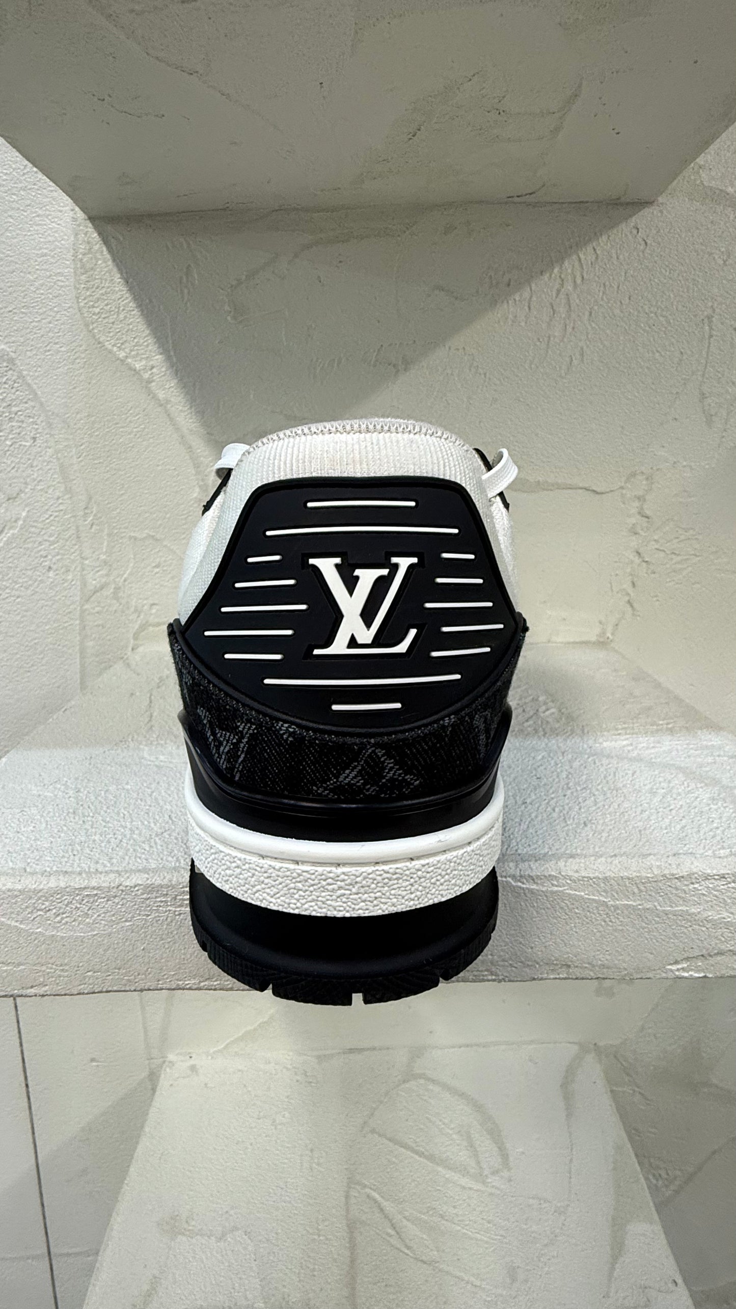 Louis Vuttion Black/White Trainer