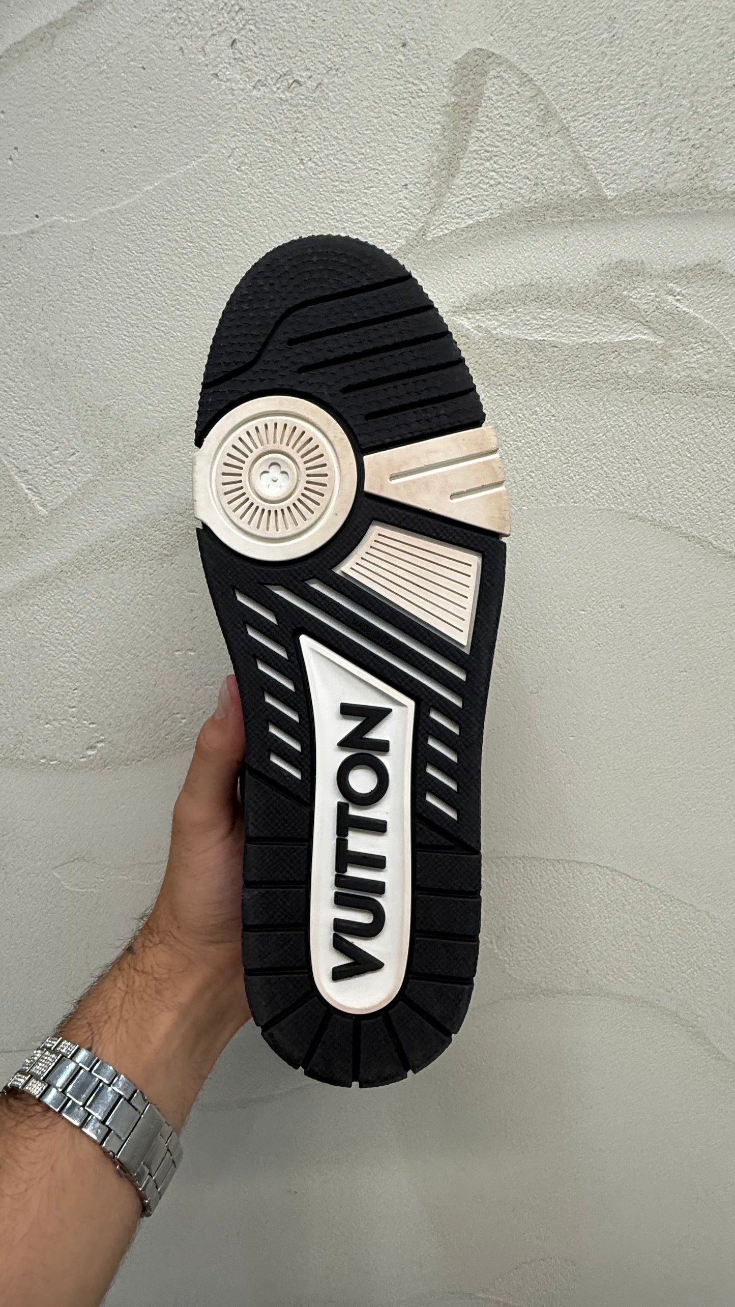 Louis Vuttion Black/White Trainer
