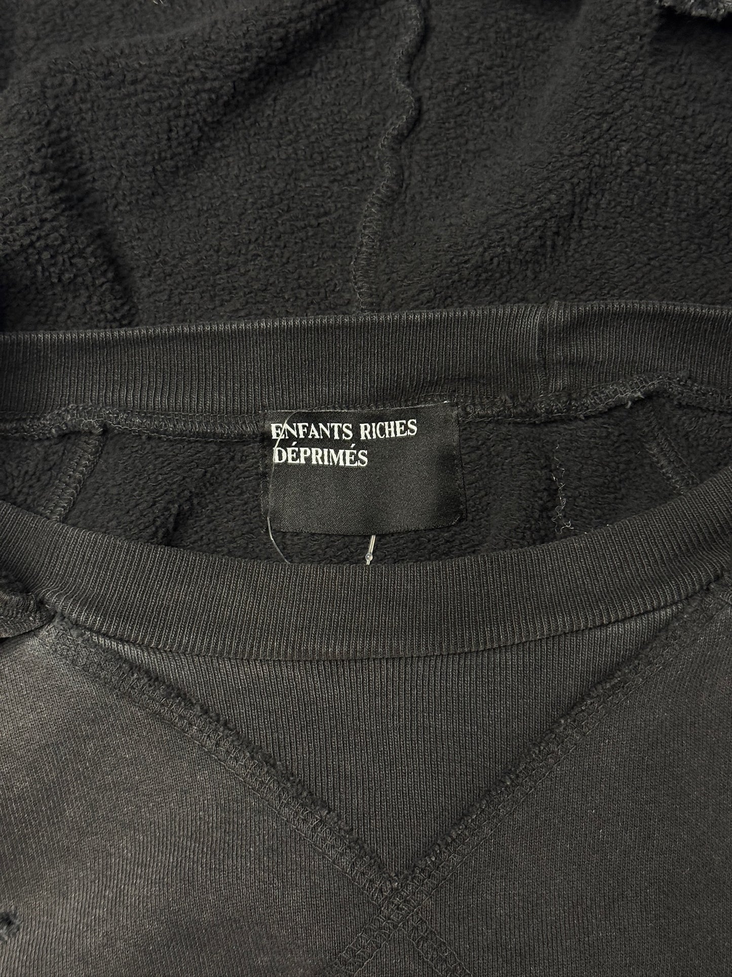 Enfants Riches Déprimés Logo Distressed Cropped Hoodie