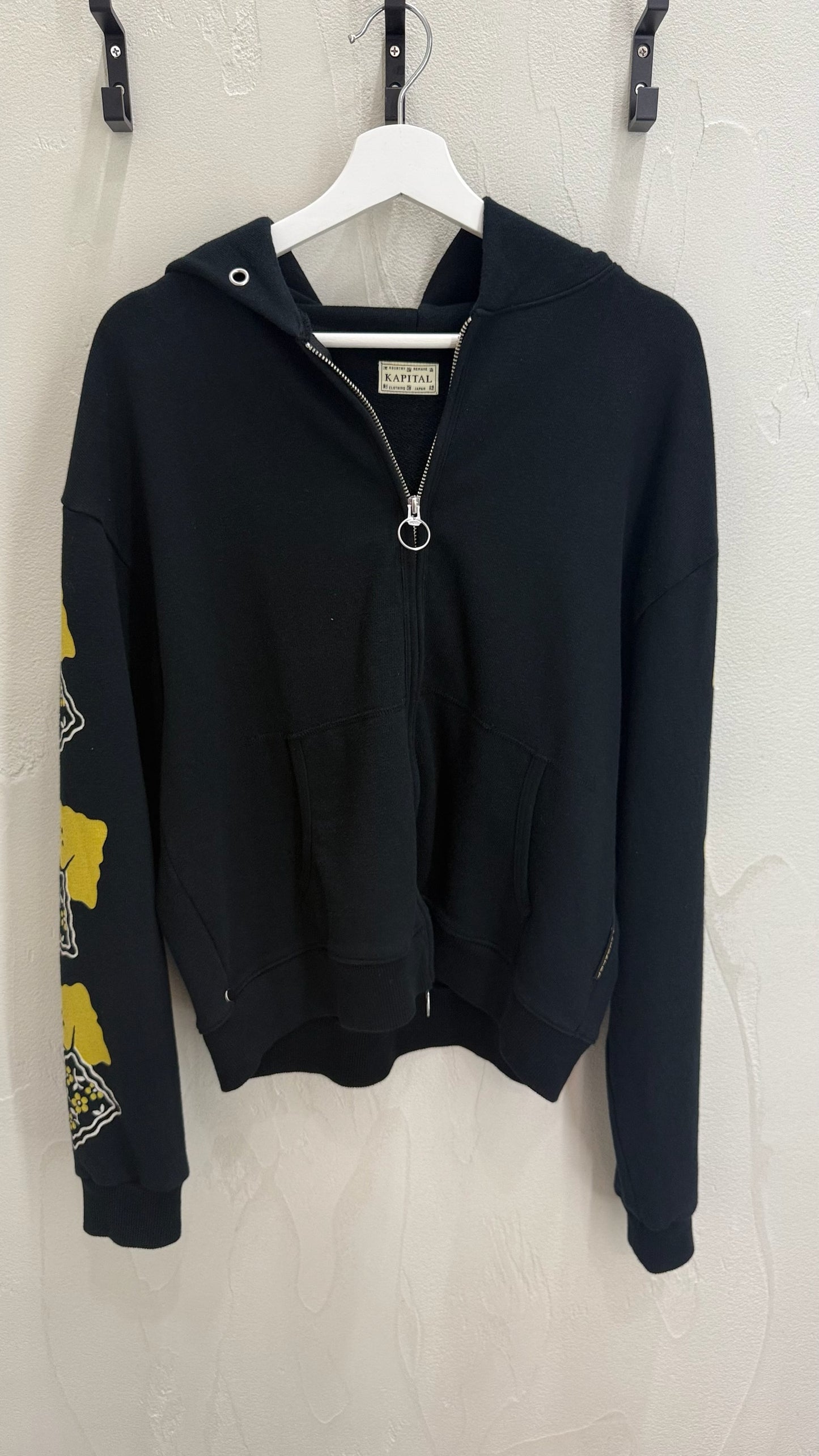 Kapital Peckish Rainbow Black