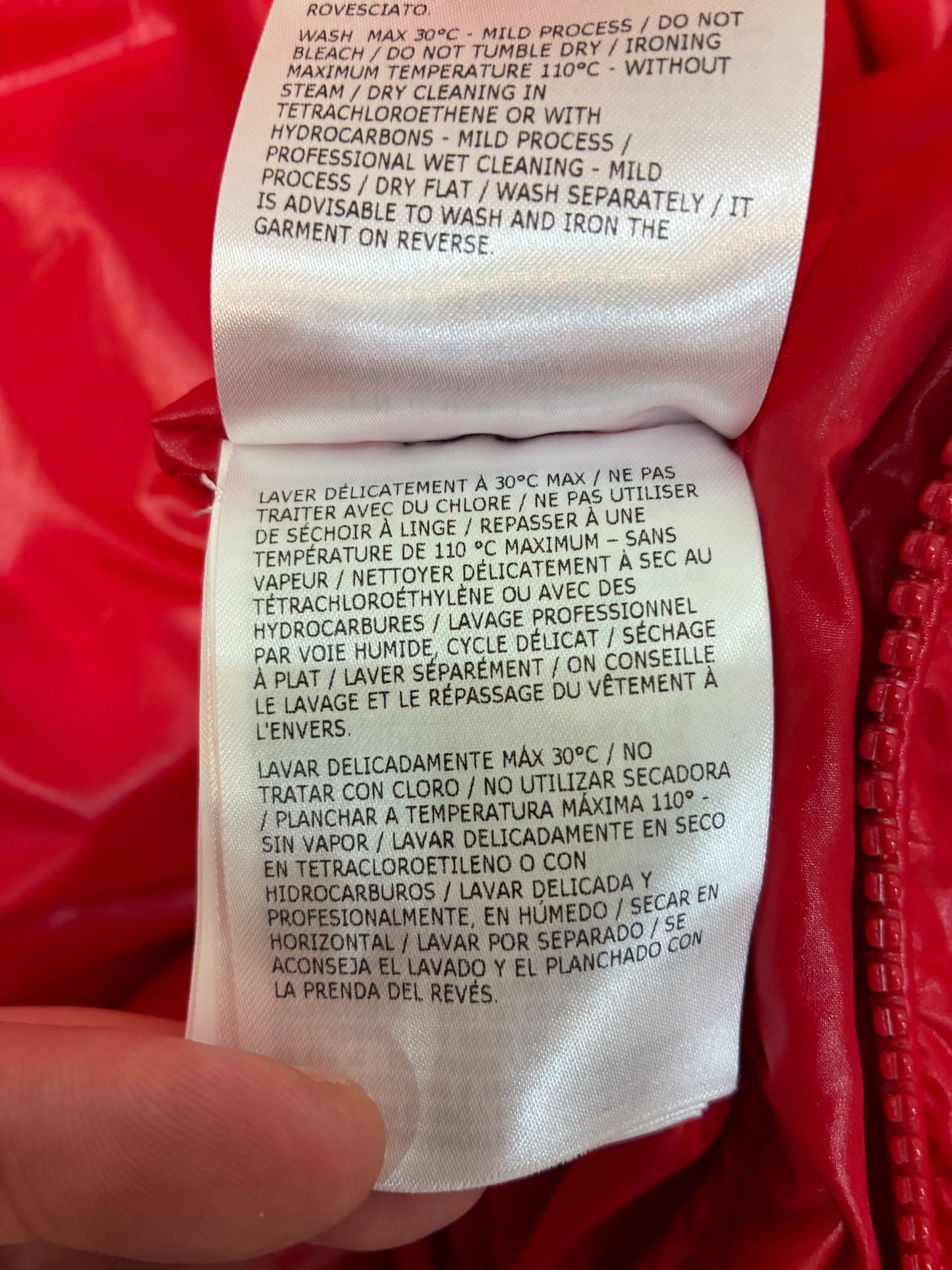 Moncler Ecrins Giubbotto Jacket Red