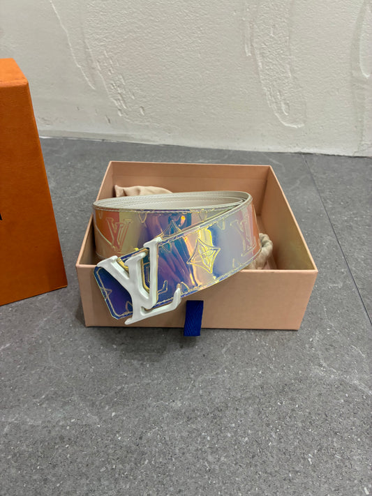 Louis Vuitton LV Shape Belt Monogram 40MM Prism