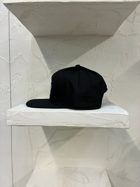 Malgré-Lui - ARMOIRIE HAT