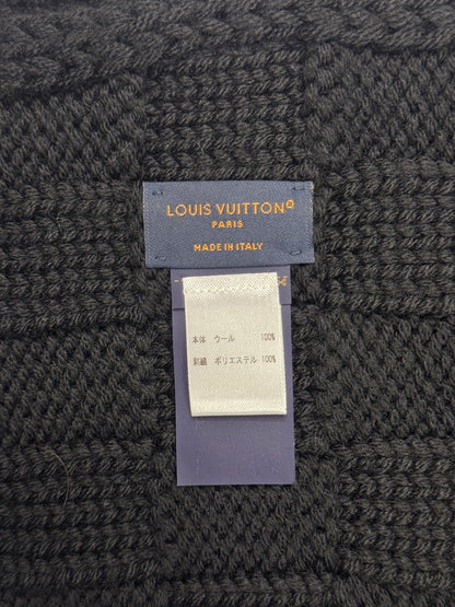 Louis Vuitton Damier Snug Scarf