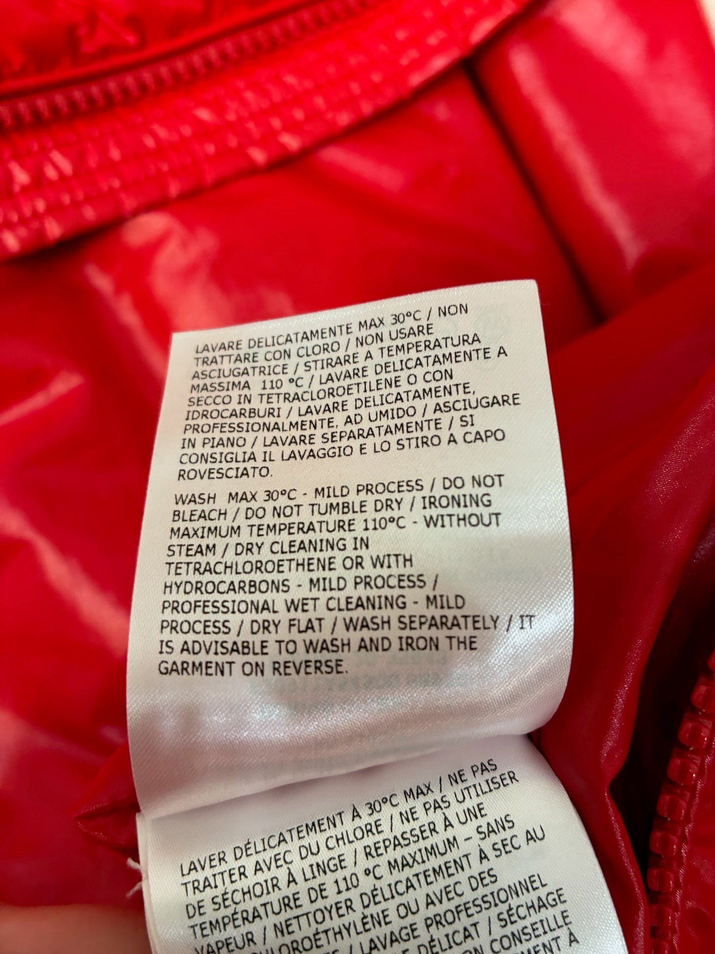 Moncler Ecrins Giubbotto Jacket Red