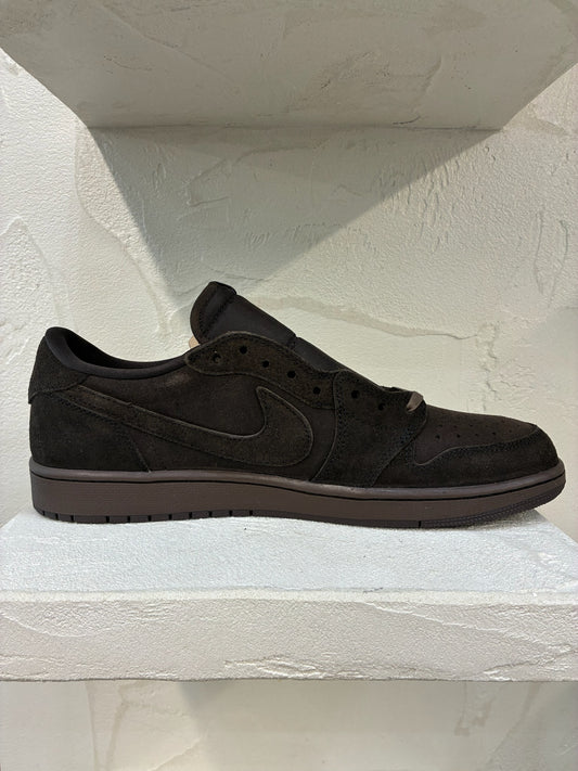Travis Scott x Air Jordan 1 Dark Mocha