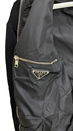 Gilet zippé Prada en laine et nylon.