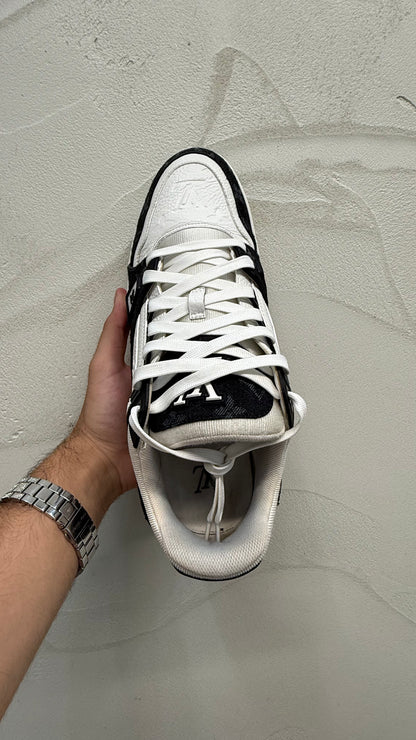 Louis Vuttion Black/White Trainer